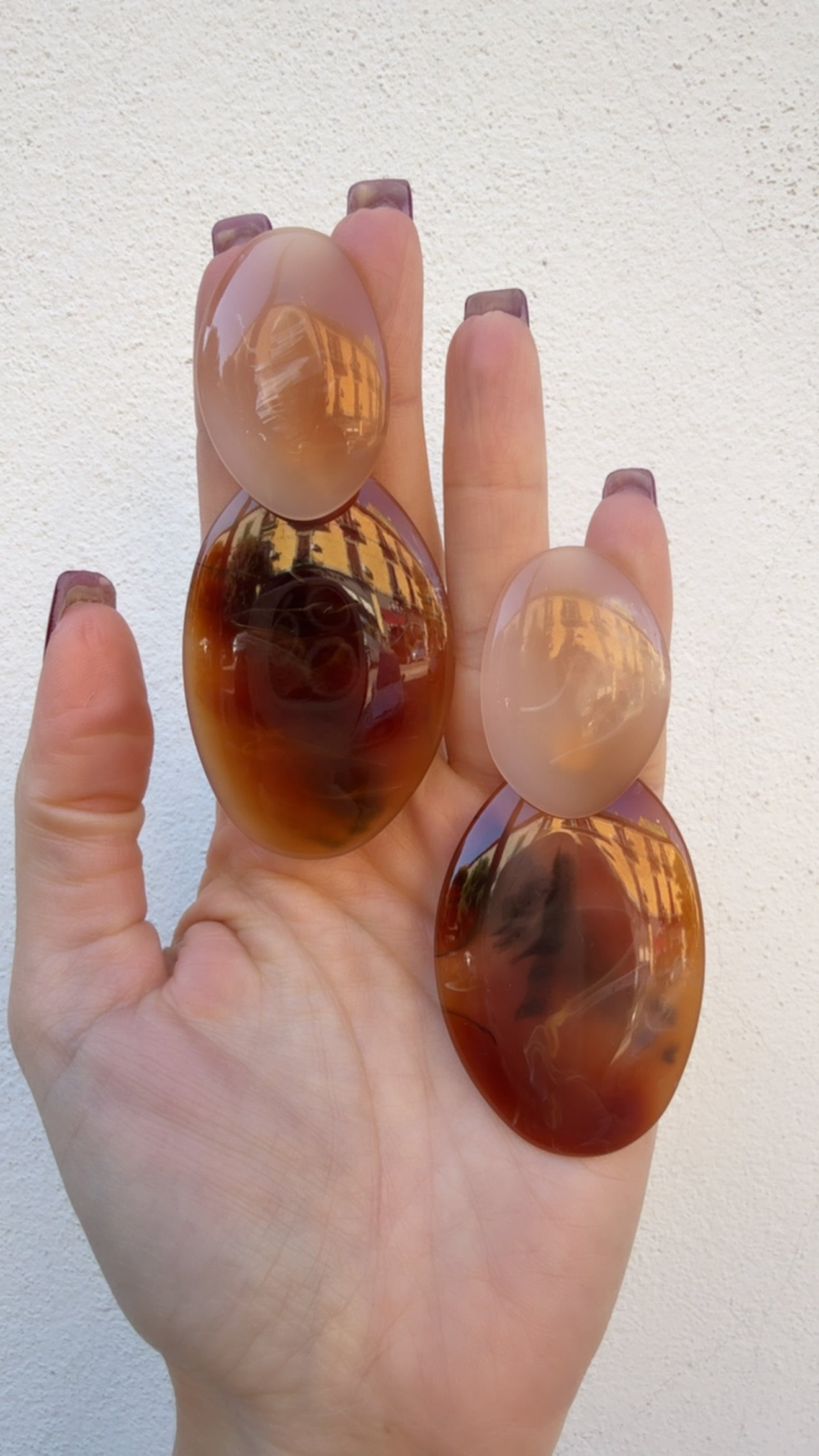 Orecchini pendenti ovali in resina di Nali