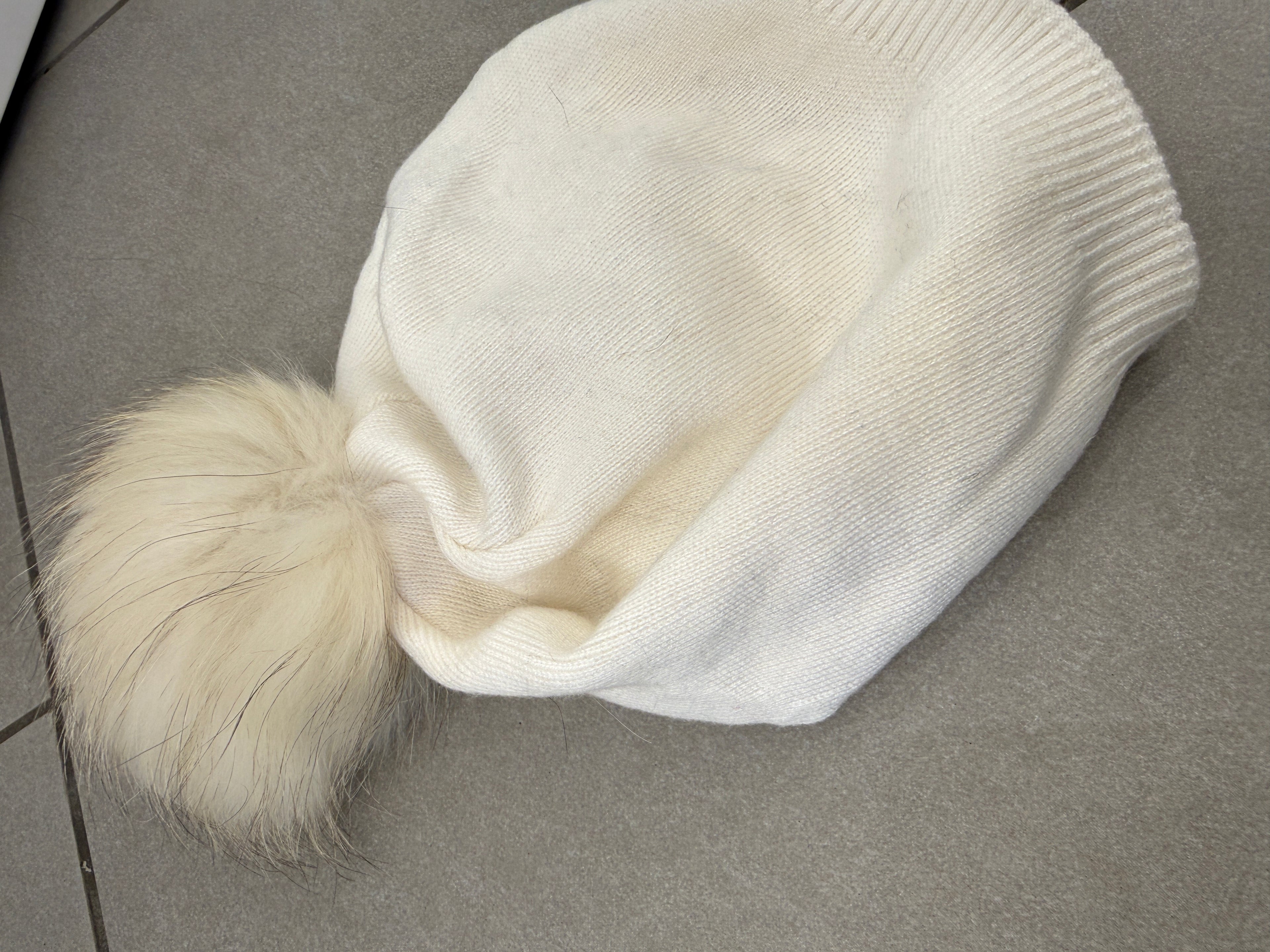 Cappello PonPon con pelliccia