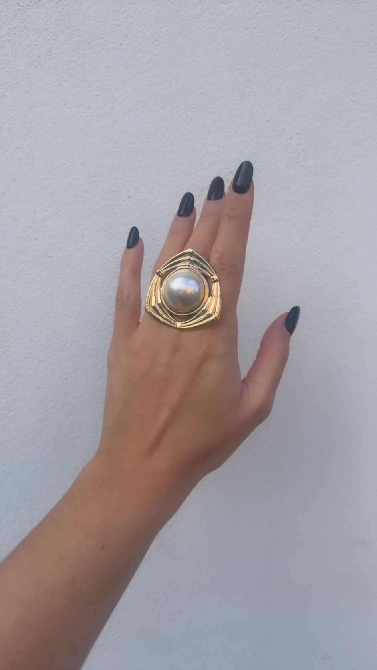 Anello grande con perla Byba