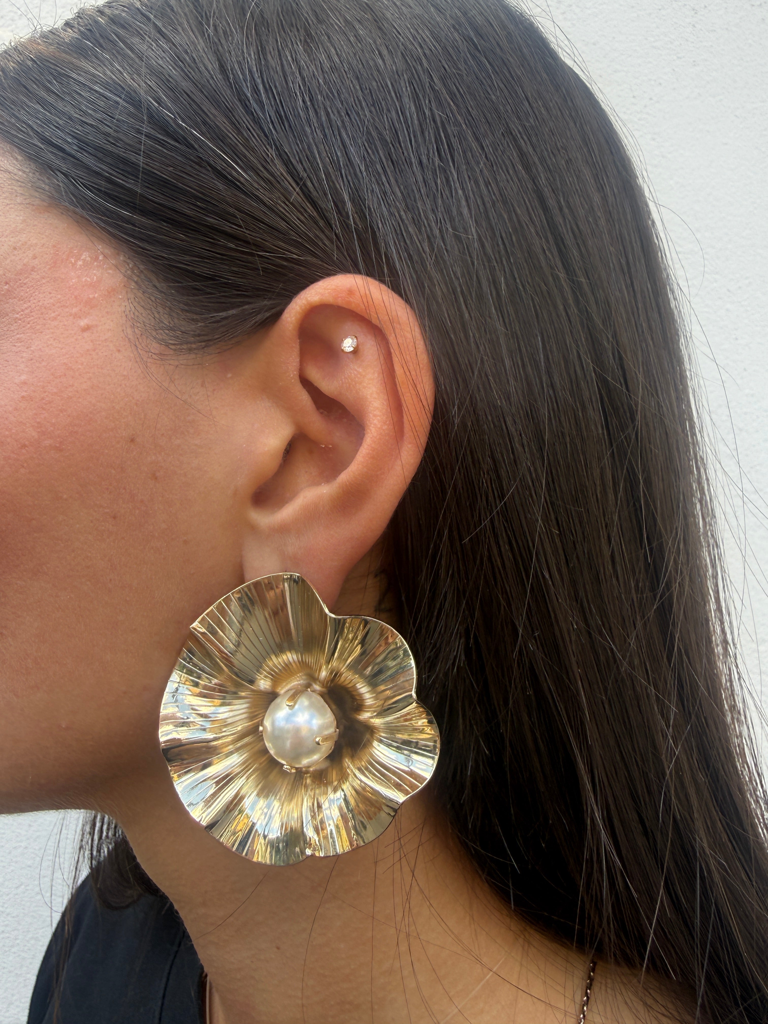 Orecchino fiore grande Byba