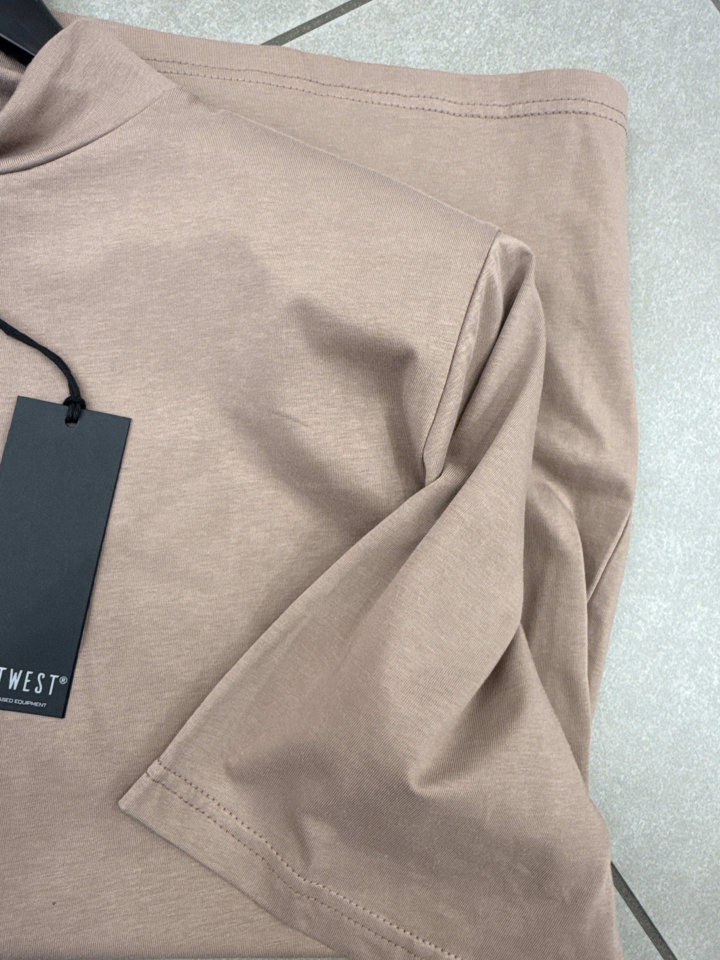 T-shirt spallina di Just West