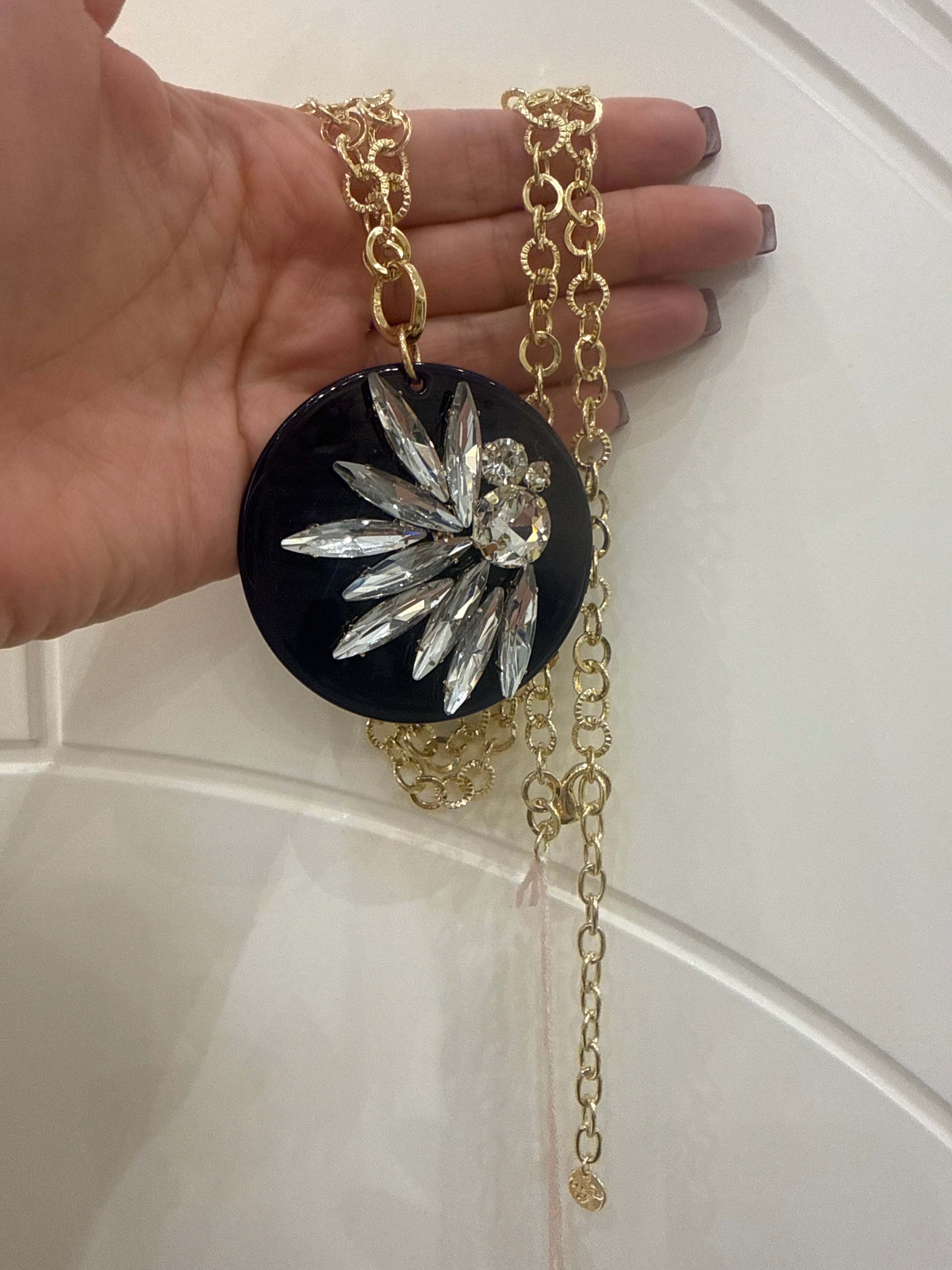 Collana medaglione pietre MYA