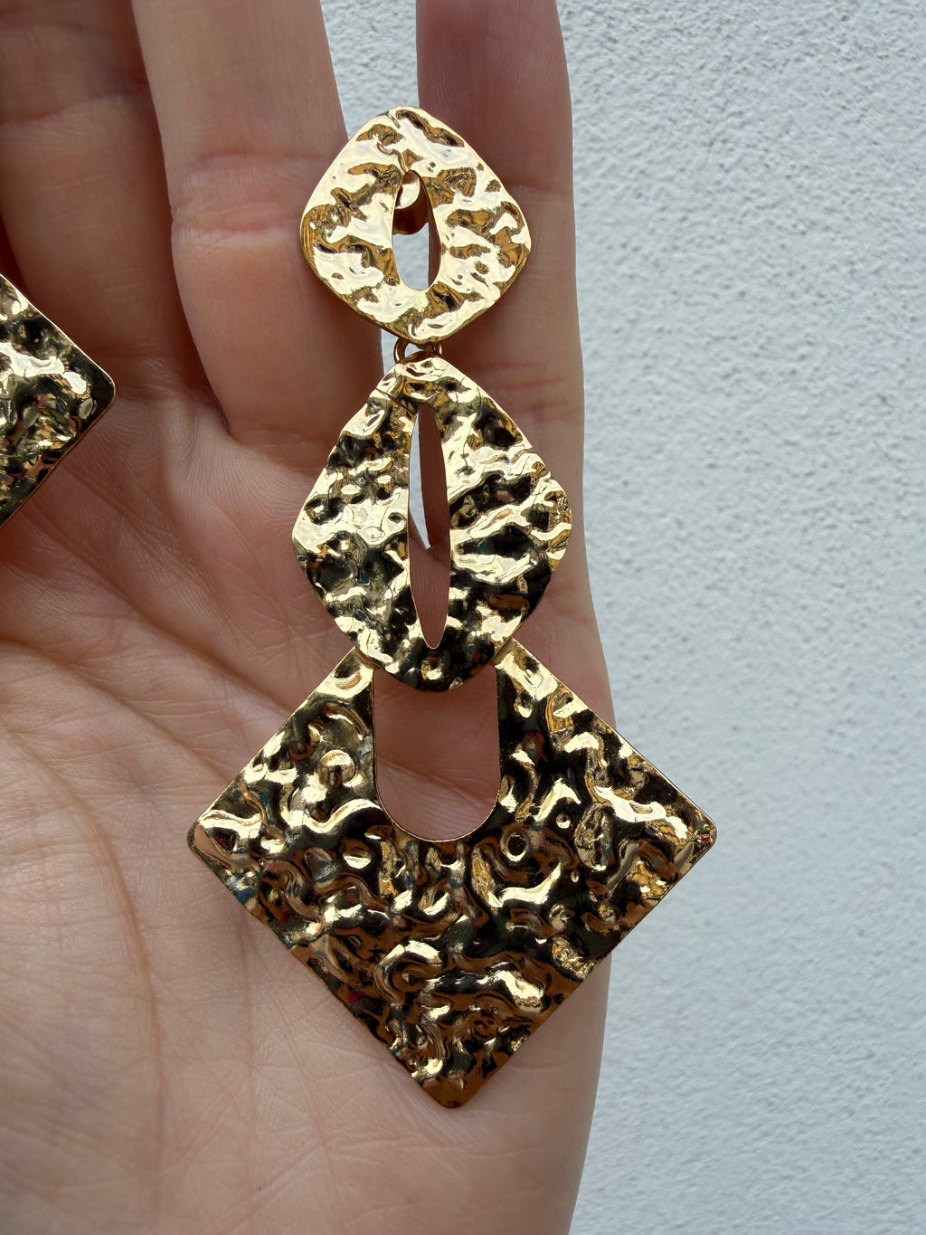 Orecchino Nefertite di Byba