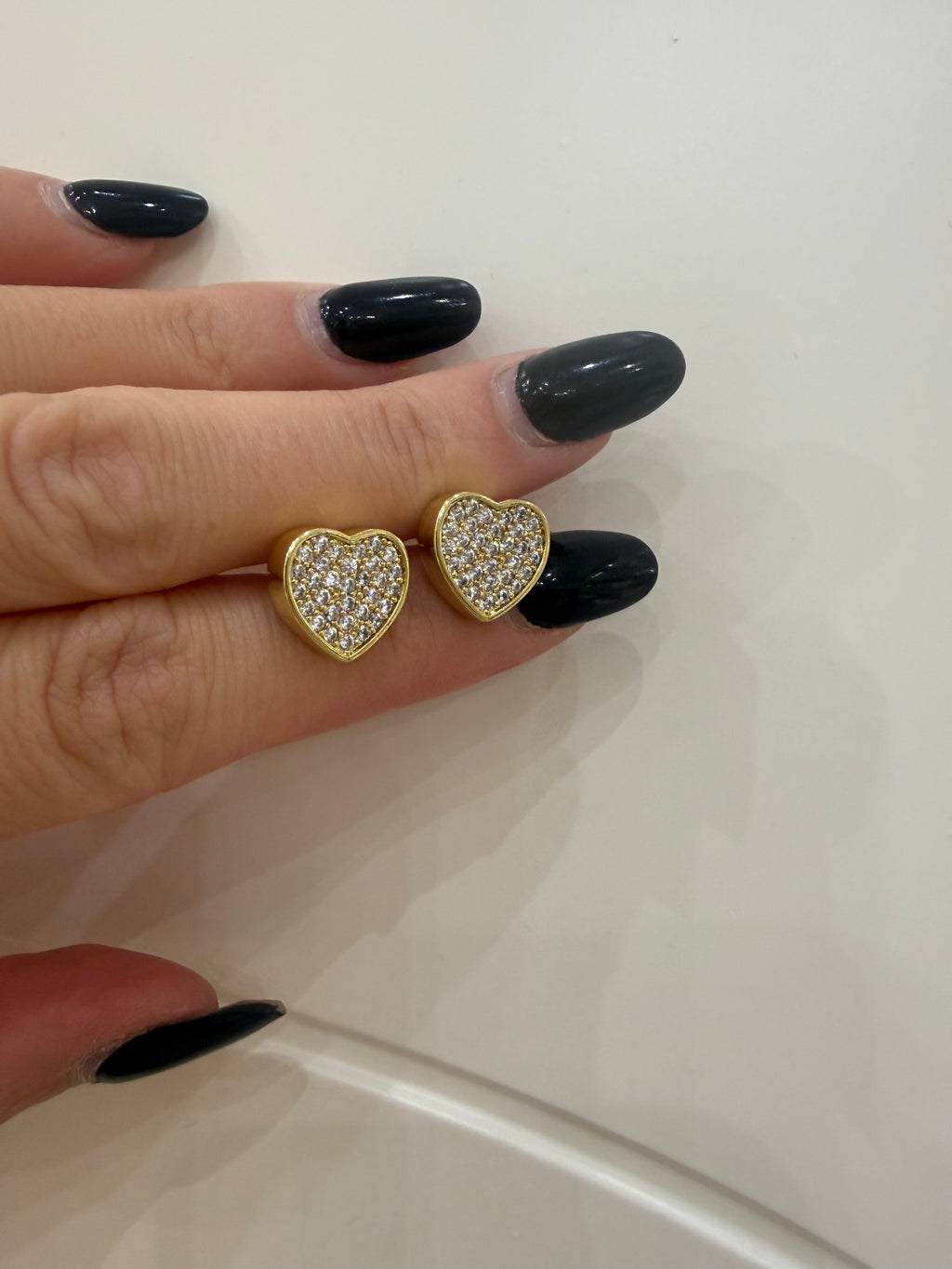 Orecchino cuore strass