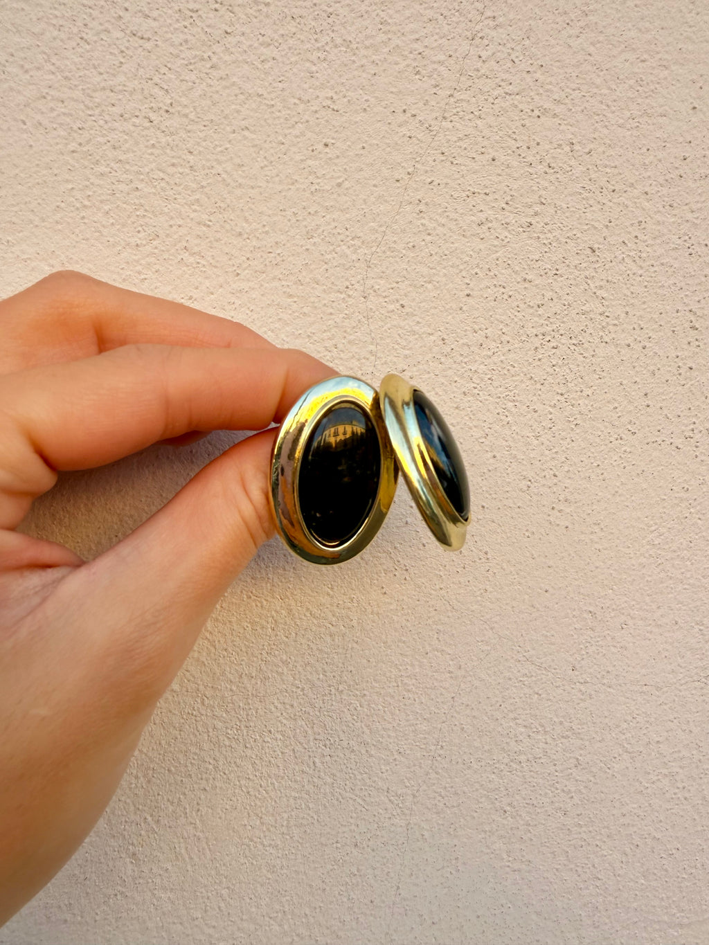 Orecchini cabochon in cornice Harper di Sodini