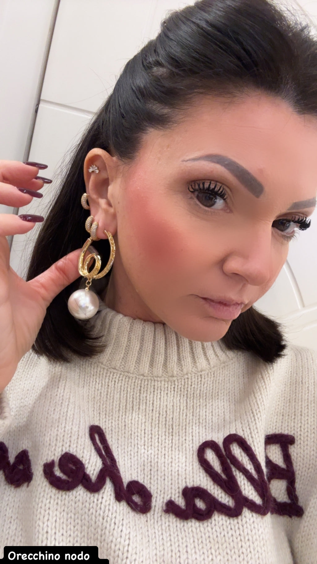 Orecchino cerchio nodo con perla