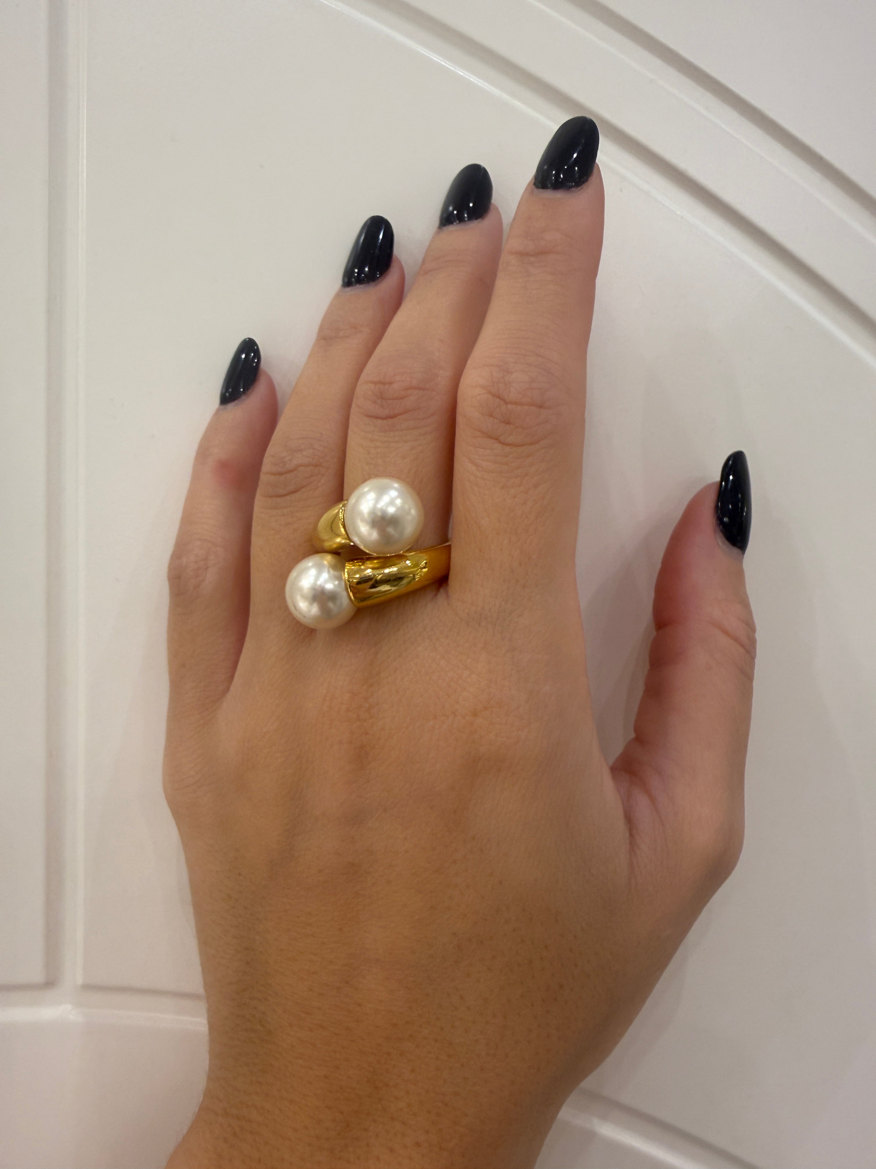 Anello incrocio con perla Byba