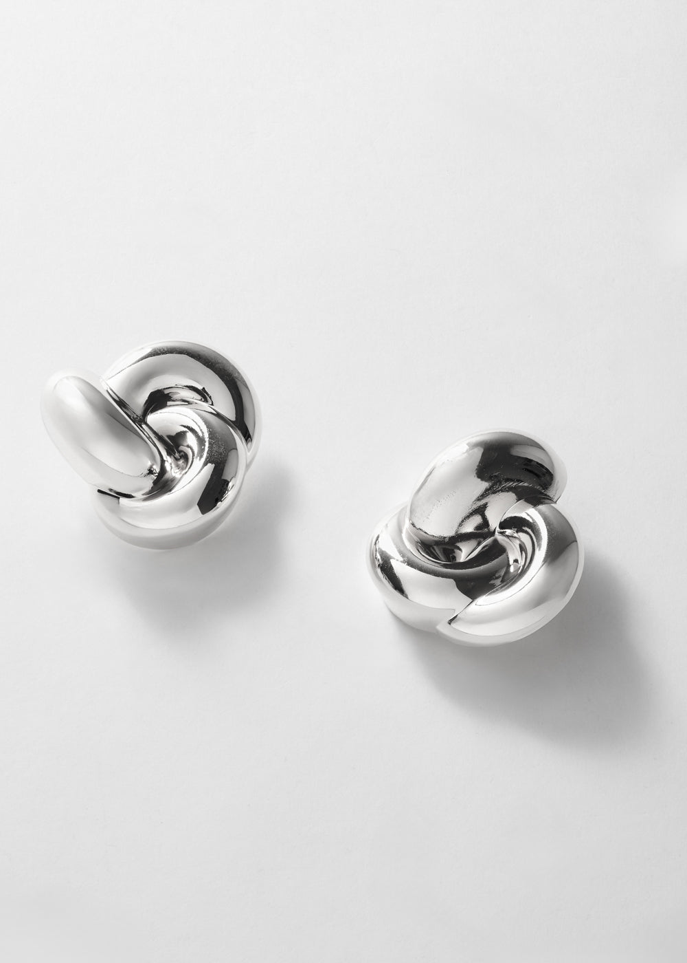 Orecchino Nodo Over￼