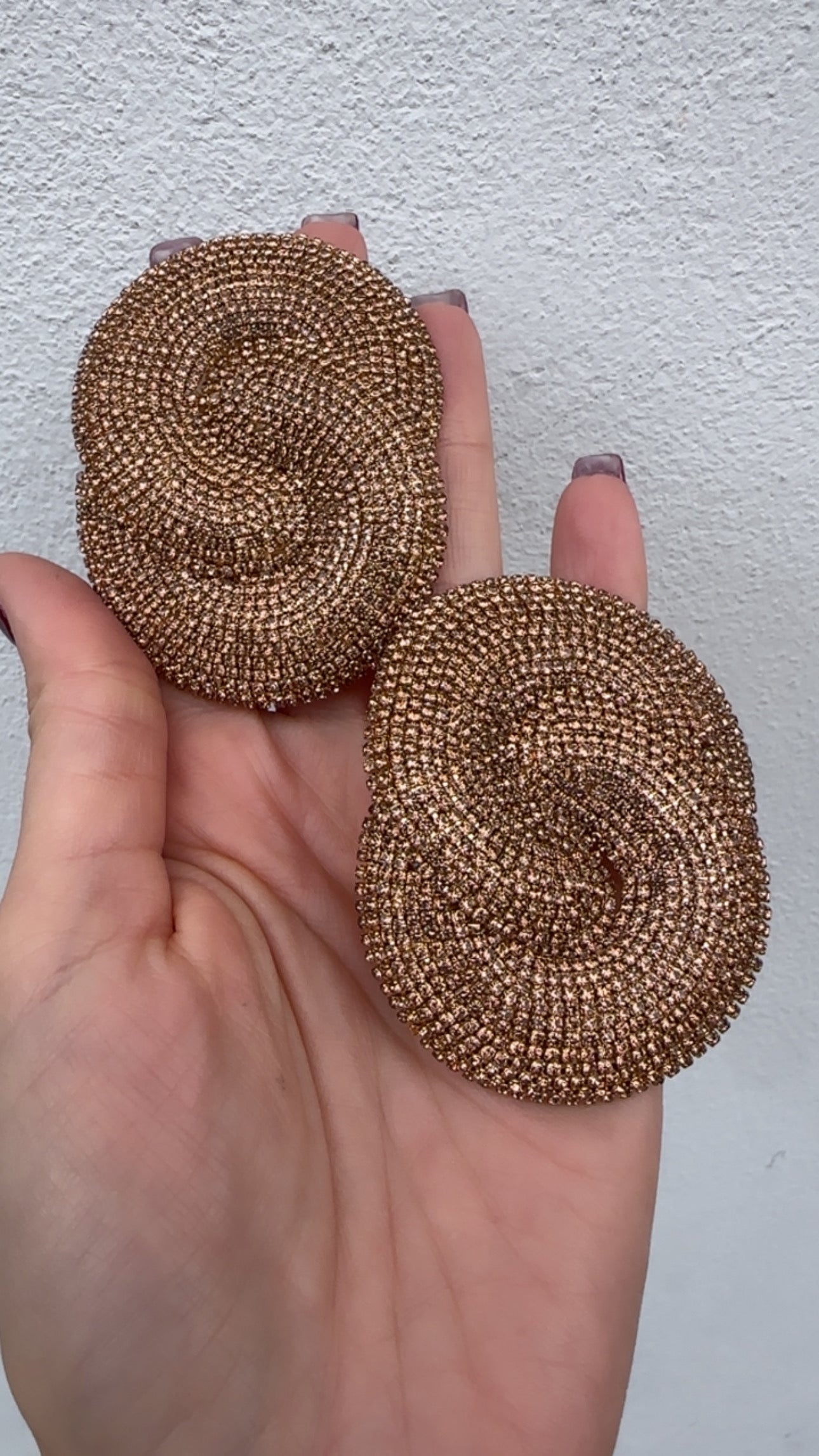 Orecchino infinito strass