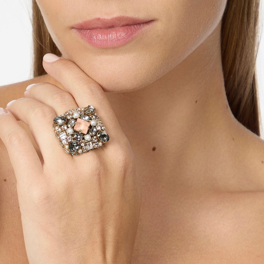 Anello quadrato grande Hera di Sodini