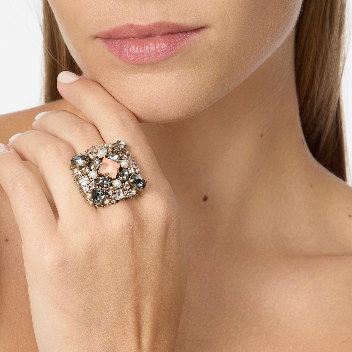 Anello quadrato grande Hera di Sodini